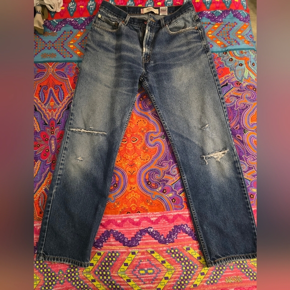 Levi's 505 34w x 32L - Picture 3 of 6